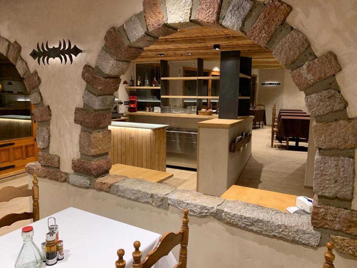 Fonda Peremiquel Hotel Castellar De N'Hug Buitenkant foto